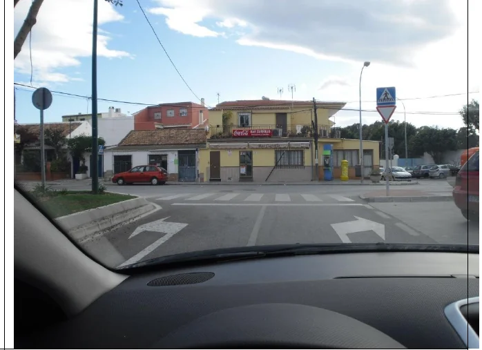 Paso 12: Suba hasta el final de la calle