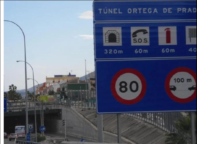 Paso 5: Pase por el t&uacute;nel Ortega de Prados