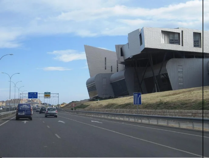 Paso 7: Pase junto al Palacio de Congresos
